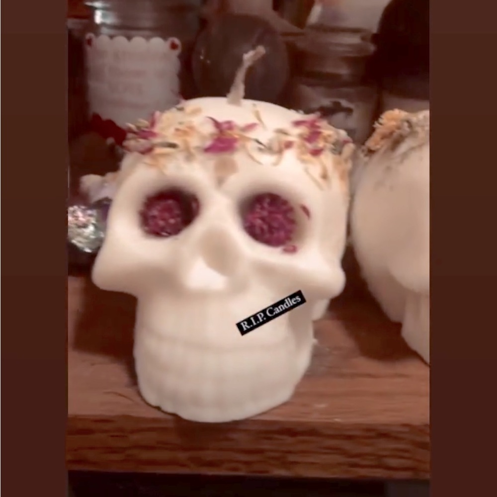 Skull candles